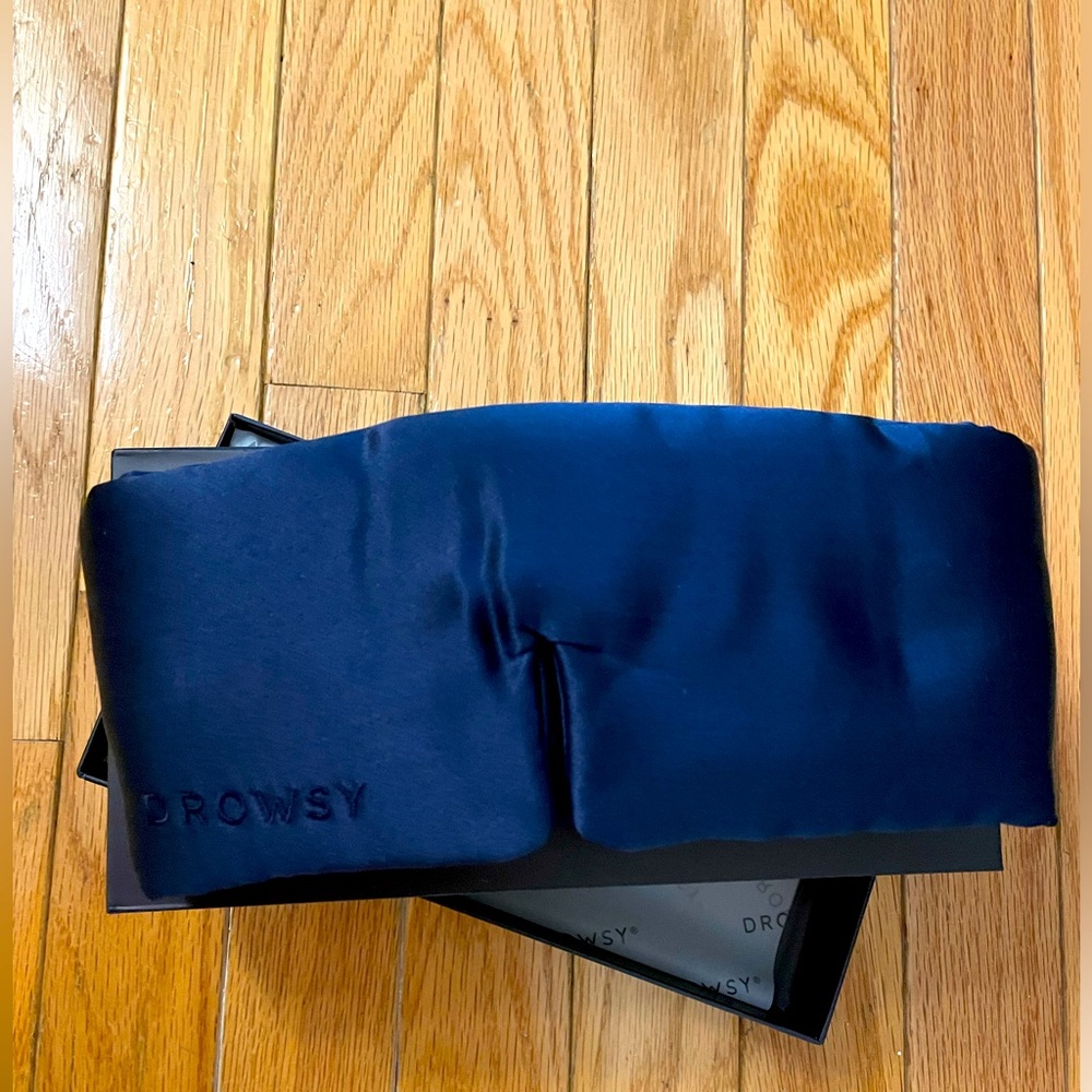Drowsy Sleep Mask - Navy - BRAND NEW